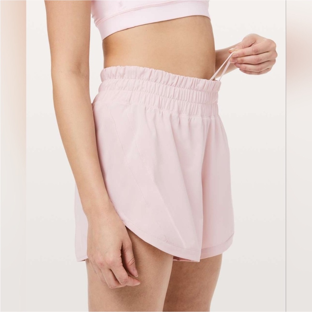 Lululemon Track That Short in Pink Bliss Sz 2